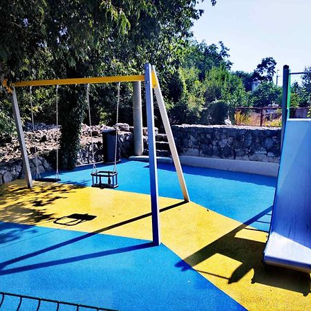 Apartman Tri Palme Gabonjin Exterior foto